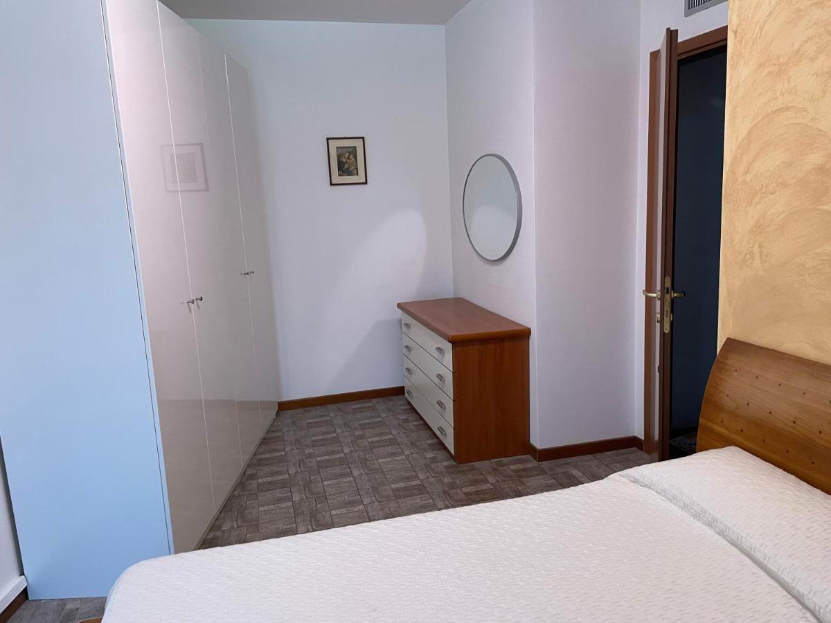 Intero Appartamento Parma - Con Sky Wi-Fi E Tv - Zona Fiera Roncopascolo Extérieur photo